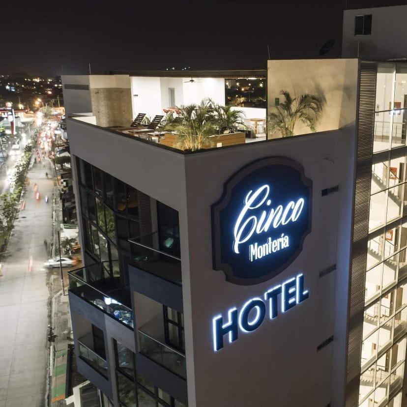Hotel Cinco Monteria Exterior photo